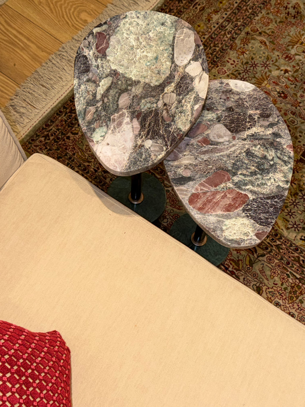 DUAL’D SIDE TABLES