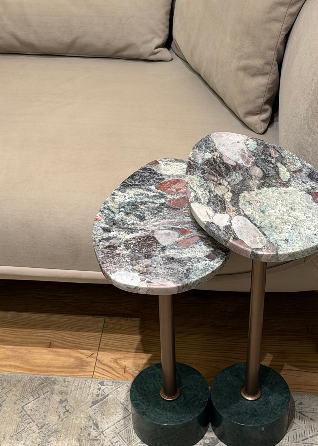 DUAL’D SIDE TABLES