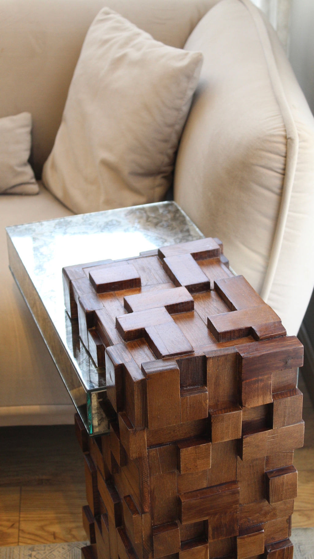 JUMBL’D C-SIDE TABLE