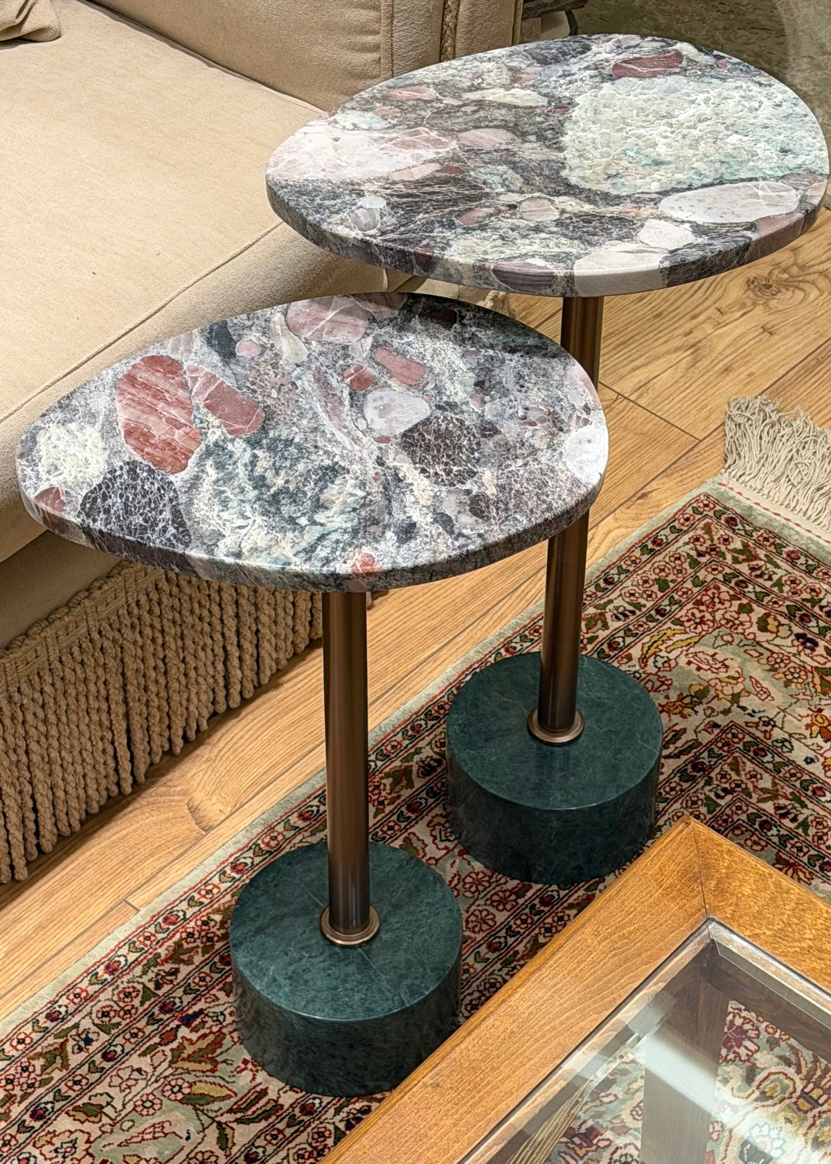 DUAL’D SIDE TABLES