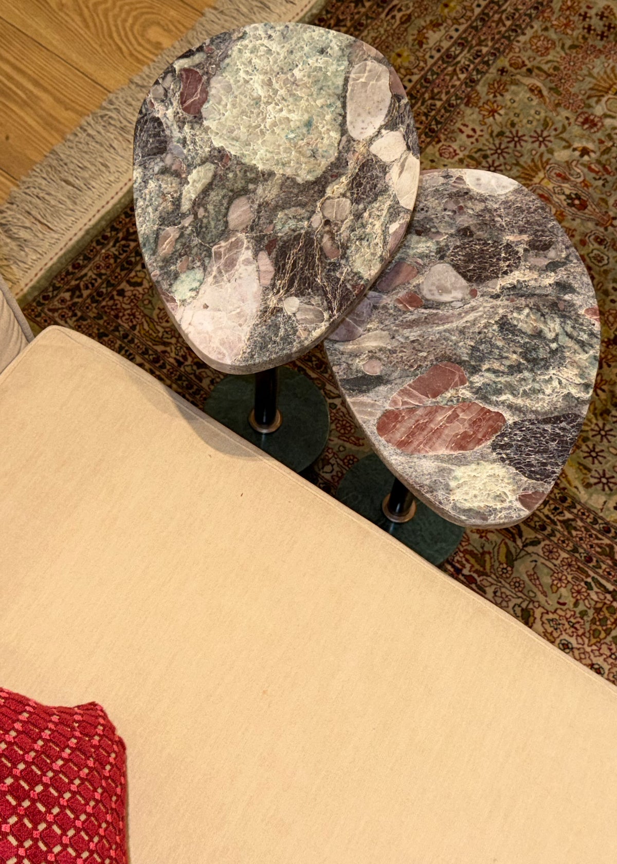 DUAL’D SIDE TABLES