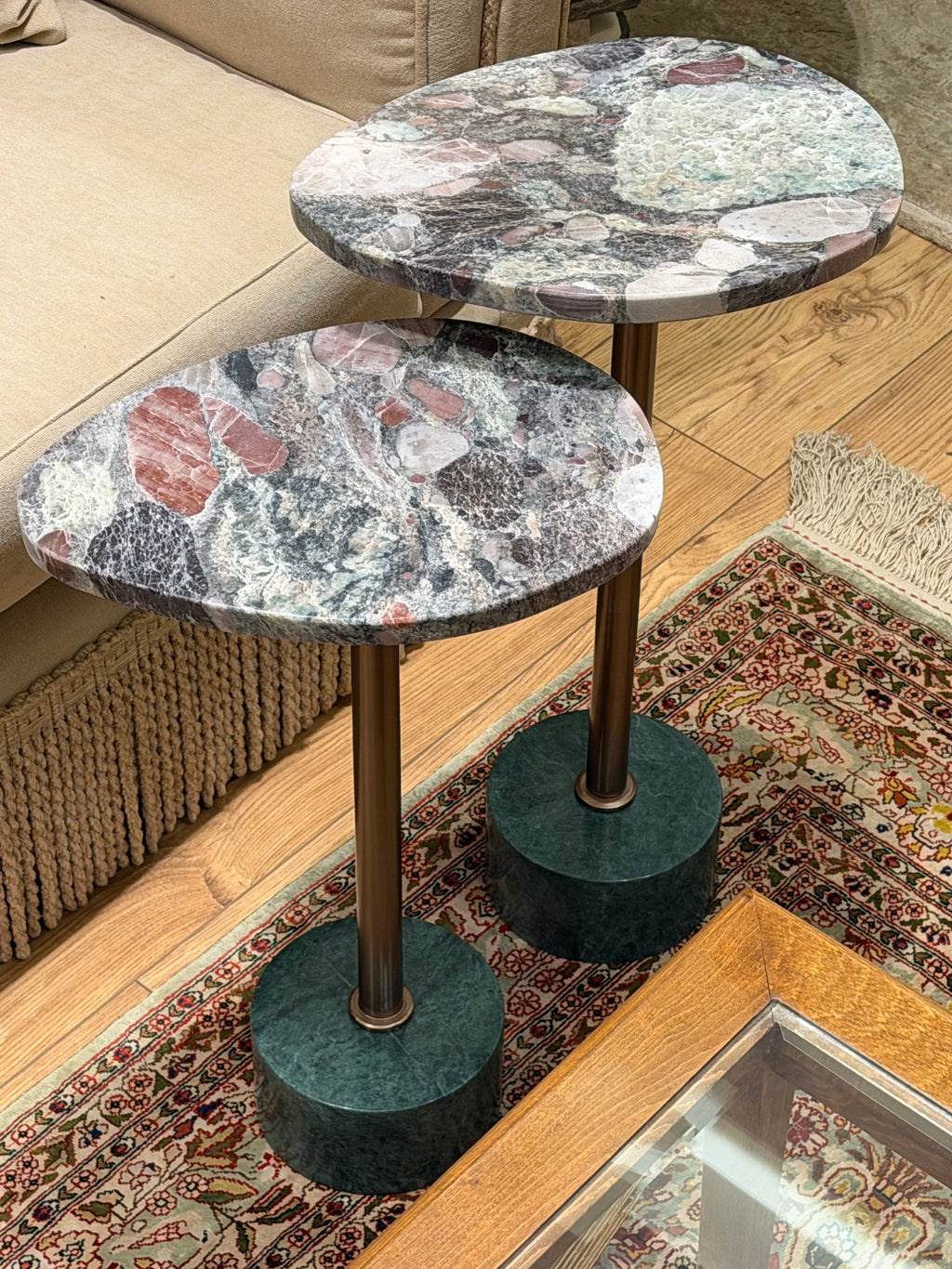 DUAL’D SIDE TABLES
