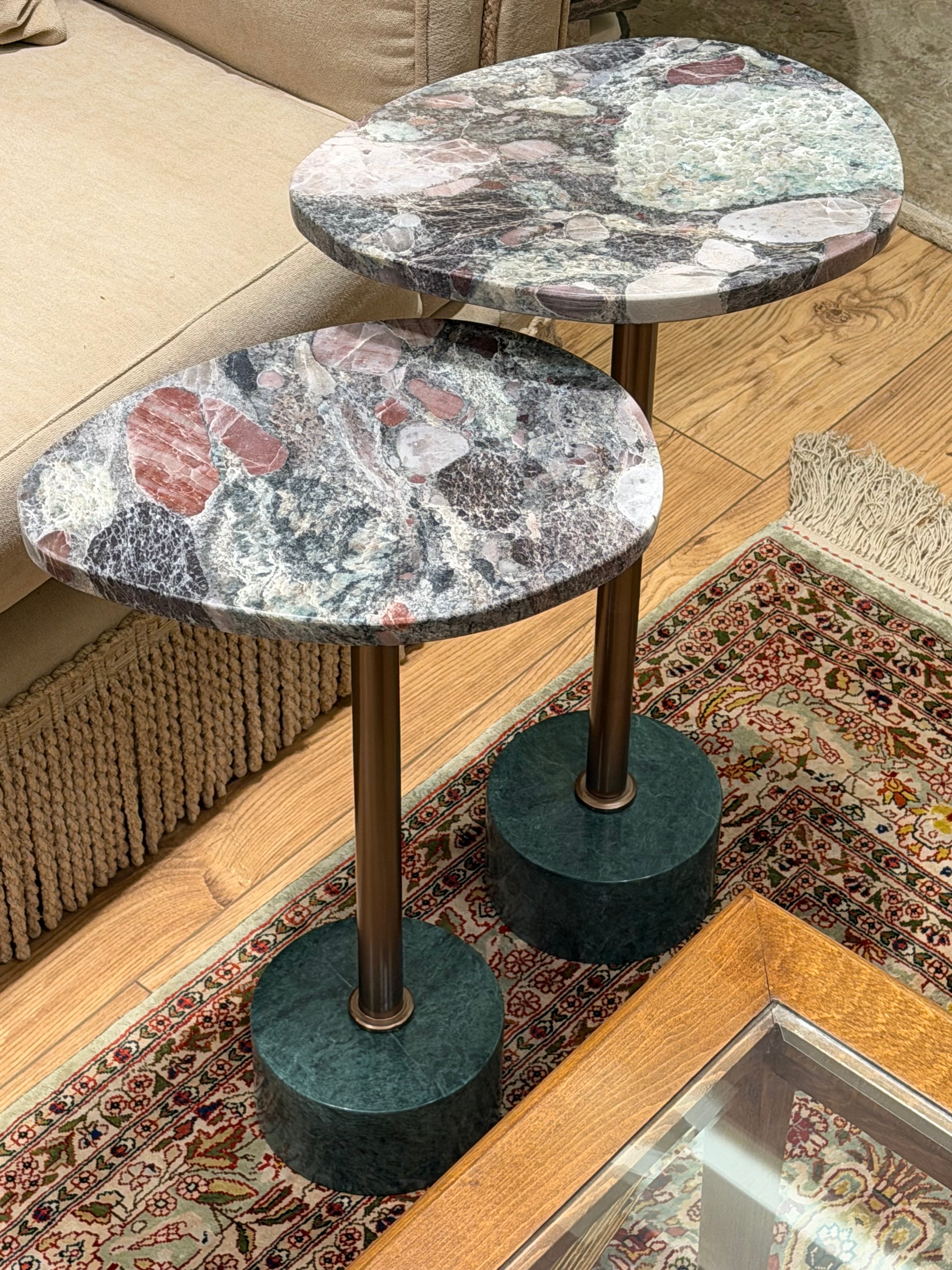 DUAL’D SIDE TABLES
