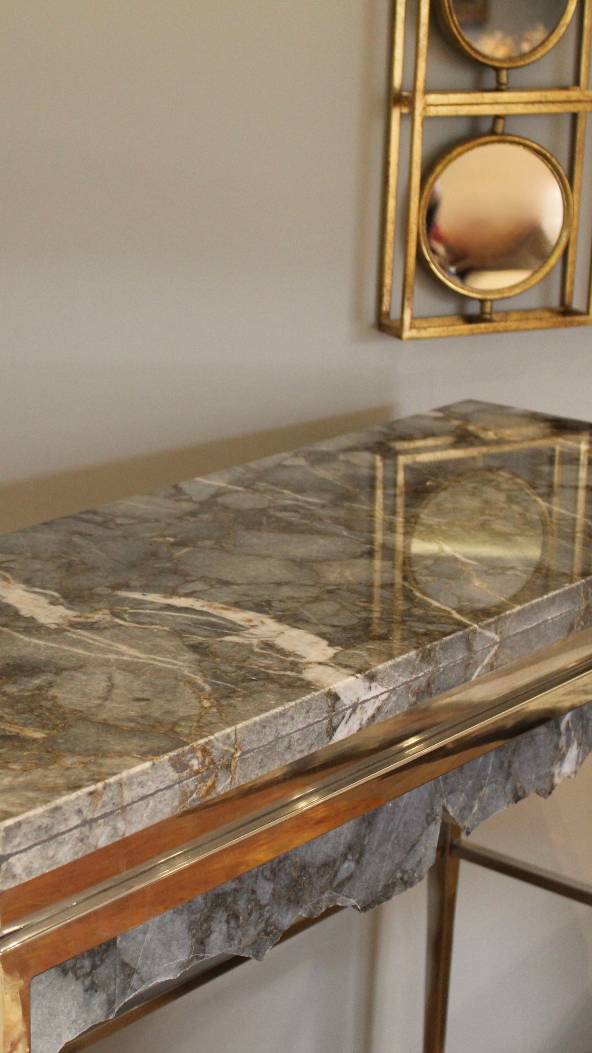 UNDERCUT CONSOLE TABLE