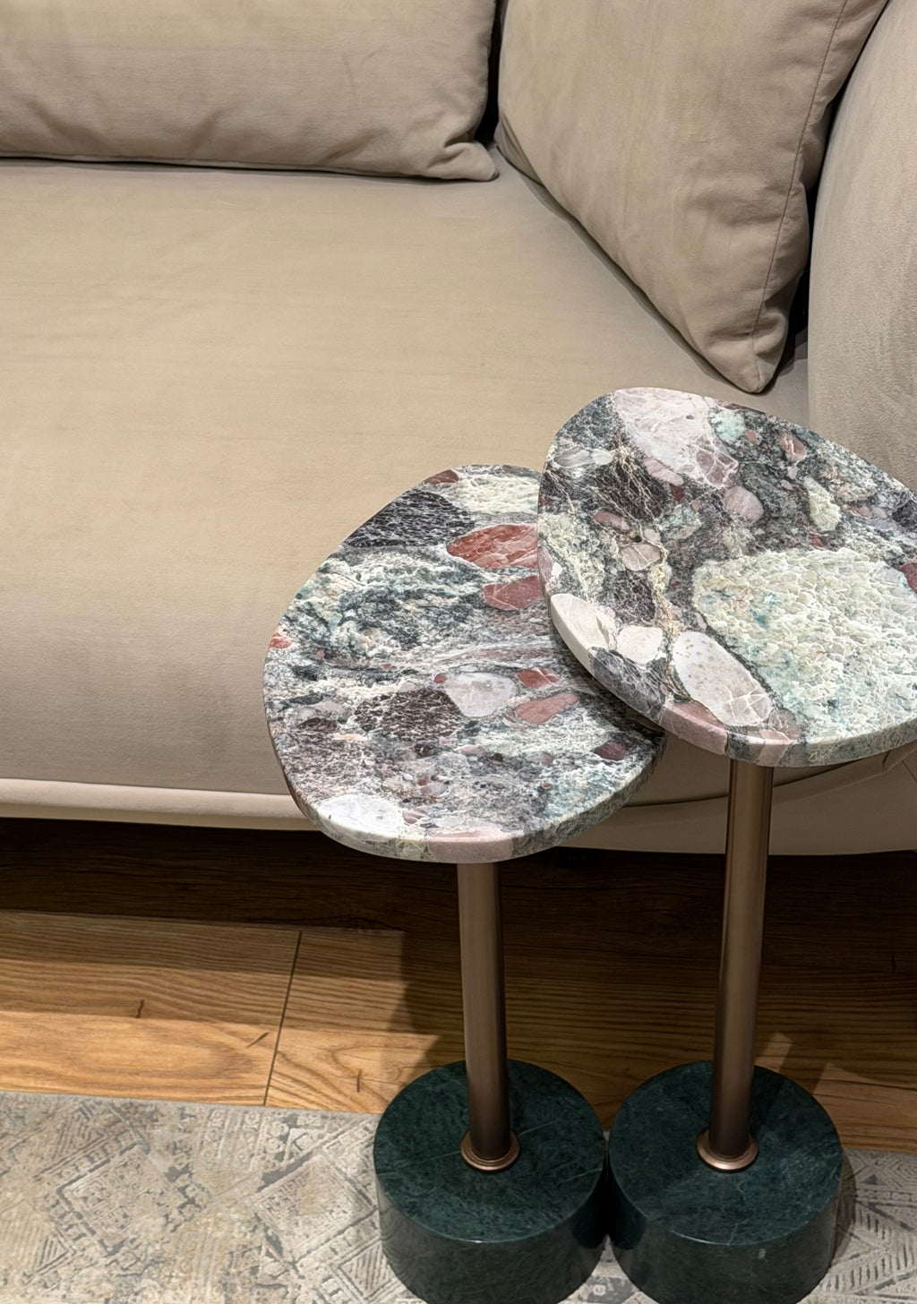DUAL’D SIDE TABLES