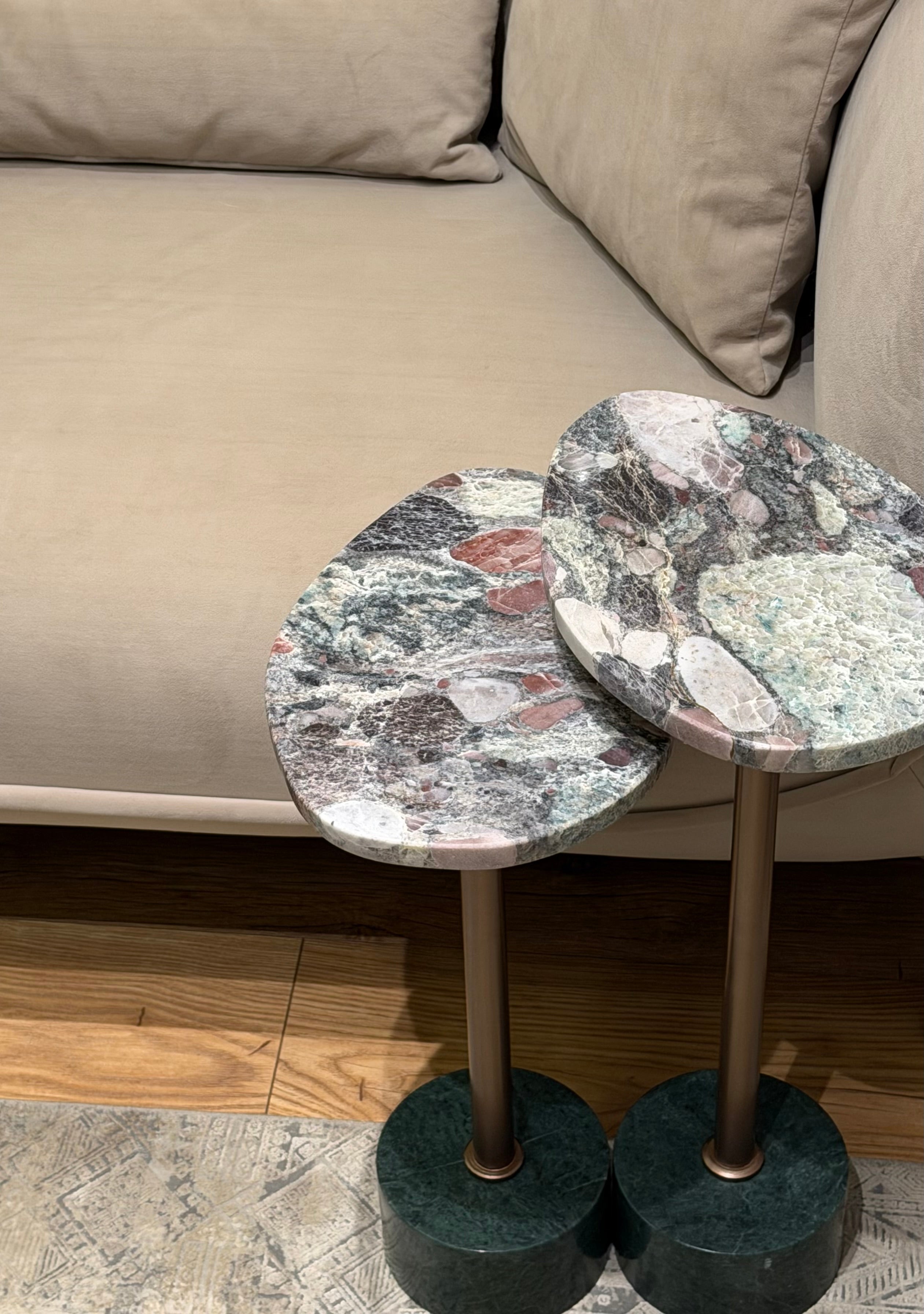 DUAL’D SIDE TABLES