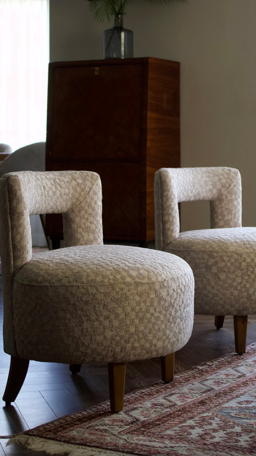 CIRQL ARMCHAIR